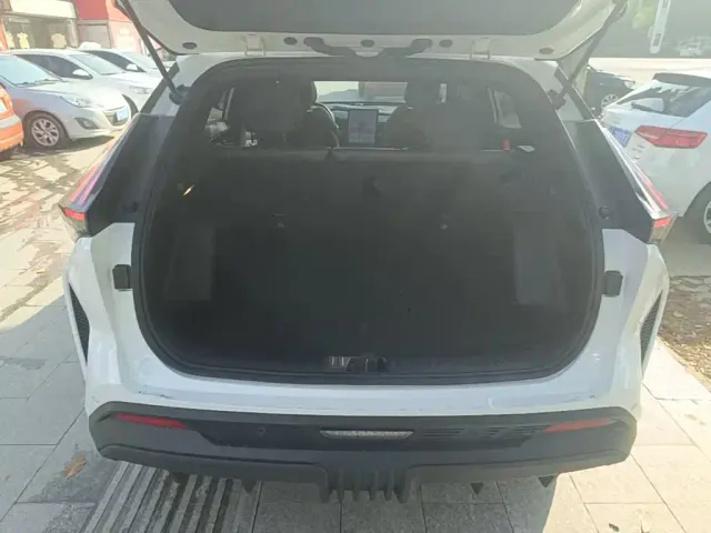 Geely Boyue — Фото автомобиля 18
