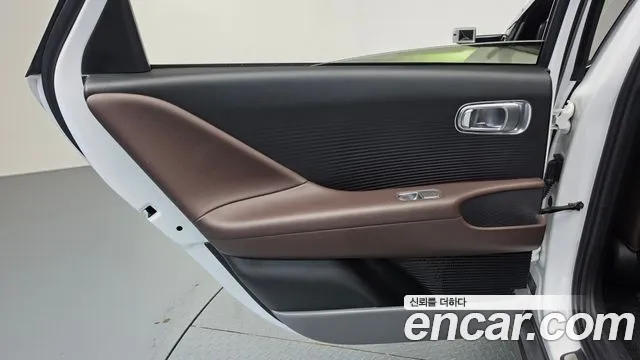 Hyundai Ioniq 6 — Фото автомобиля 14