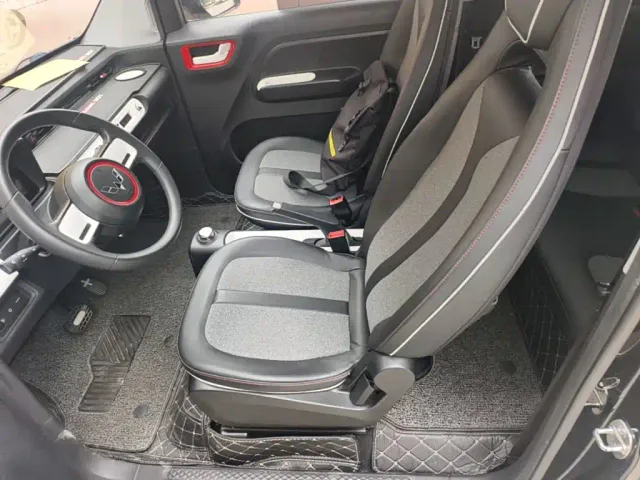 Wuling Hongguang Mini EV — Фото автомобиля 14