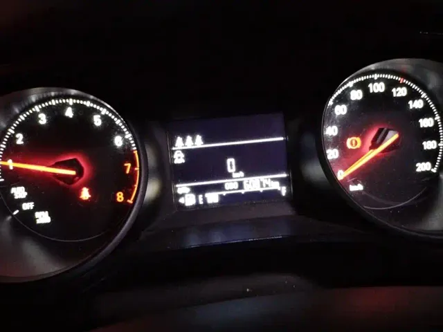 Chevrolet Cavalier — Фото автомобиля 7