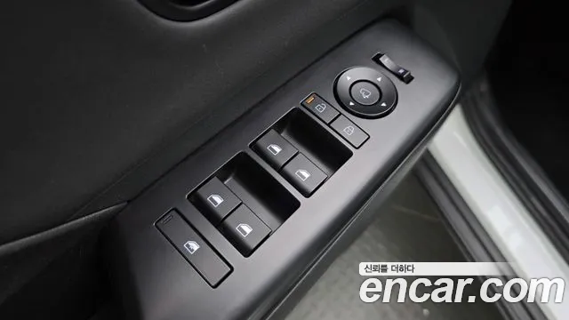 Hyundai Kona — Фото автомобиля 13