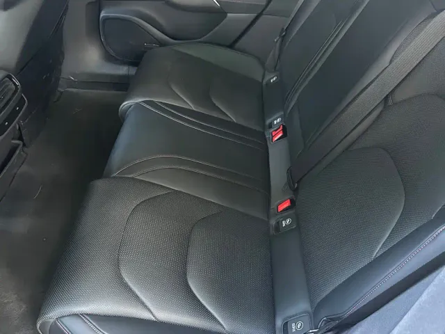 Xiaomi SU7 — Фото автомобиля 13