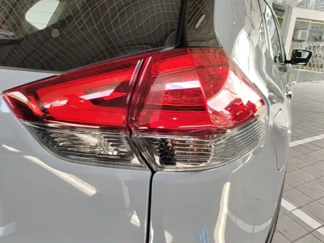 Nissan X-Trail — Фото автомобиля 7