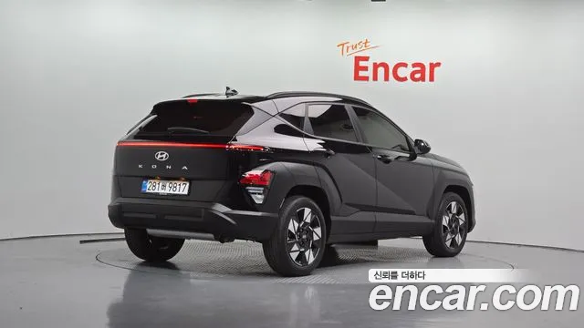 Hyundai Kona — Фото автомобиля 2