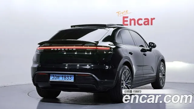 Porsche Macan — Фото автомобиля 2