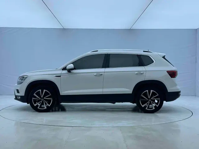 Volkswagen Tharu — Фото автомобиля 9