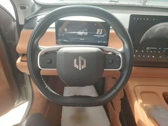 Leapmotor C10 — Фото автомобиля 10