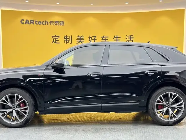 Audi Q8 — Фото автомобиля 7