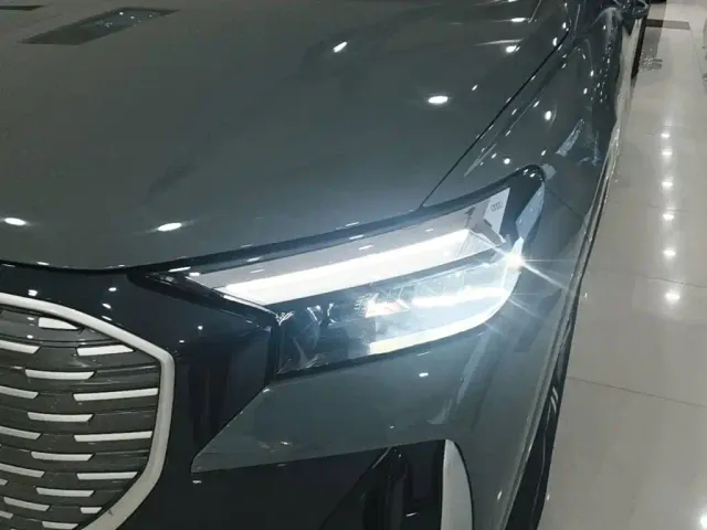 Audi Q4 e-tron — Фото автомобиля 23