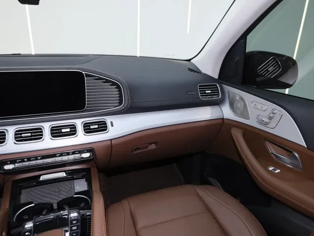 Mercedes-Benz GLS-Class — Фото автомобиля 15