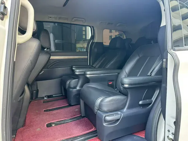GAC Trumpchi M8 — Фото автомобиля 6