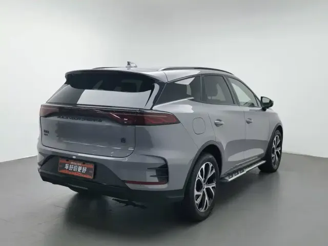 BYD Tang — Фото автомобиля 2