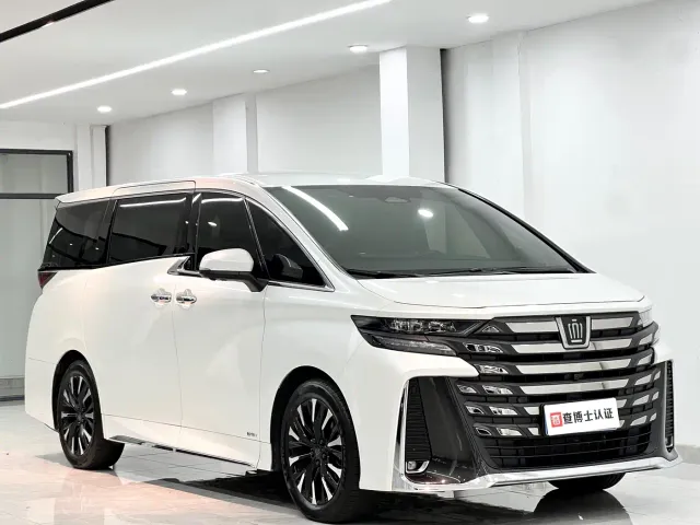 Toyota Vellfire — Фото автомобиля 3
