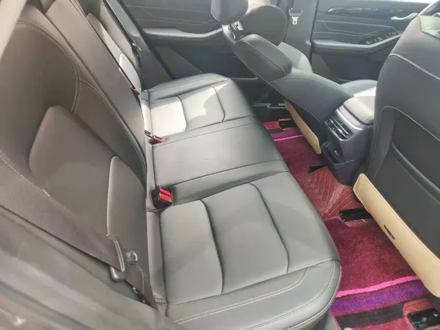 Geely Emgrand — Фото автомобиля 7