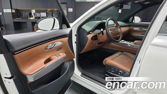 Genesis GV70 — Фото автомобиля 15