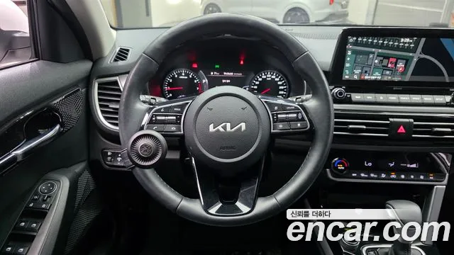 Kia Seltos — Фото автомобиля 21