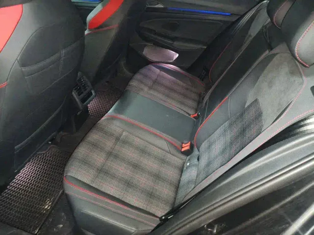 Volkswagen Golf GTI — Фото автомобиля 18