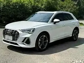 Фотография автомобиля — Audi Audi Q3