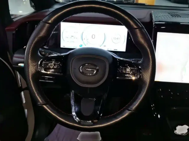 GAC Trumpchi M8 — Фото автомобиля 10