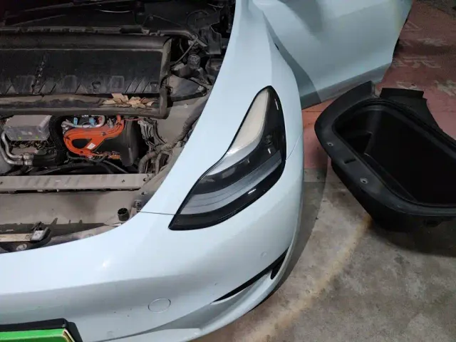 Tesla Model Y — Фото автомобиля 22