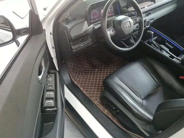 Honda Accord — Фото автомобиля 12