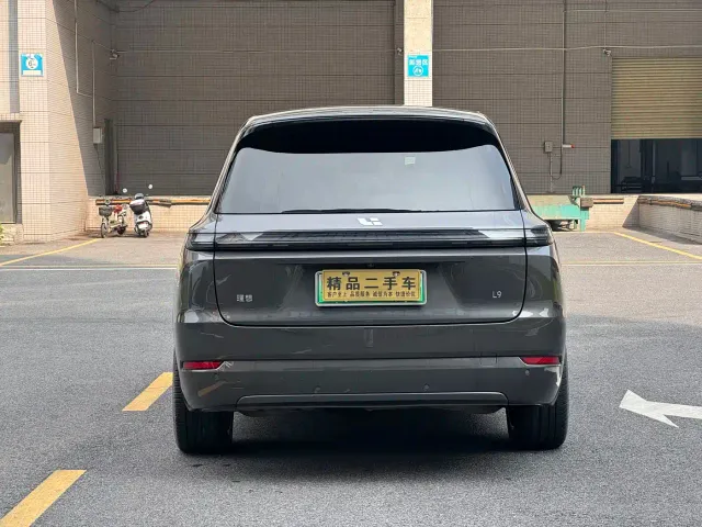 Li Auto Li Xiang L9 2022 Max — Фото автомобиля 7