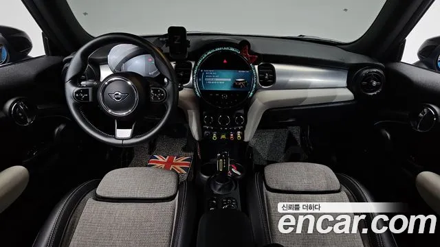 MINI Cooper Cooper Electric — Фото автомобиля 9