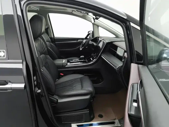 GAC Trumpchi M8 — Фото автомобиля 23