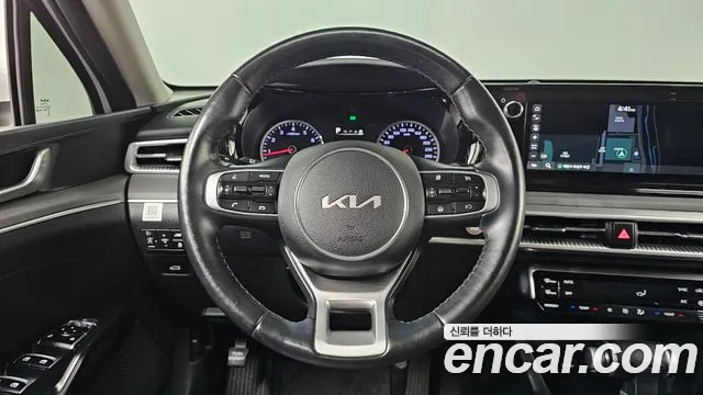 Kia K5 Generation 3 — Фото автомобиля 20