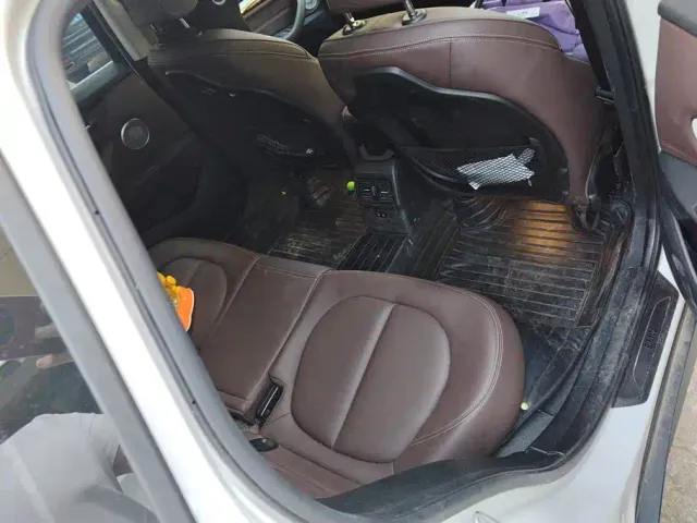 BMW X1 — Фото автомобиля 11