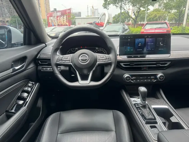 Nissan Teana — Фото автомобиля 17