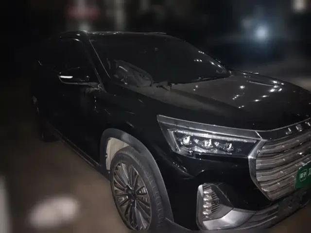 Jetour X90 — Фото автомобиля 3