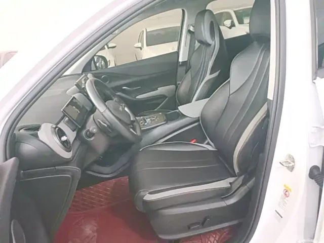 BYD Seal 05 DM-i — Фото автомобиля 14
