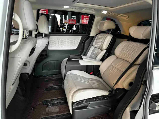 Honda Elysion — Фото автомобиля 15