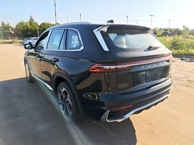 Geely Xingyue L — Фото автомобиля 4