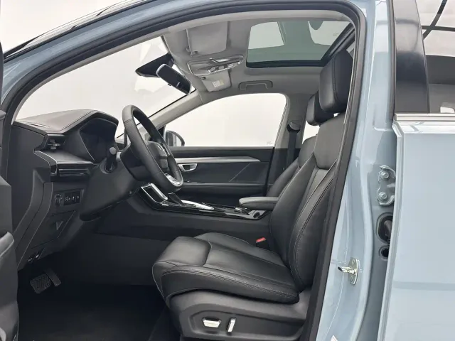 Wuling Asta — Фото автомобиля 5