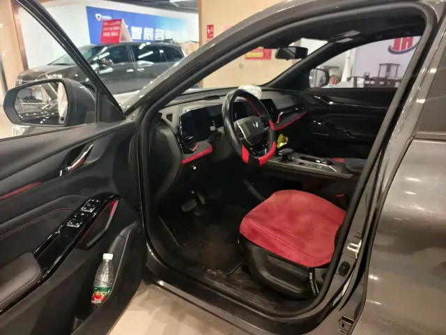 Changan X5 Plus — Фото автомобиля 7