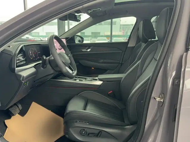 Volkswagen Passat — Фото автомобиля 11