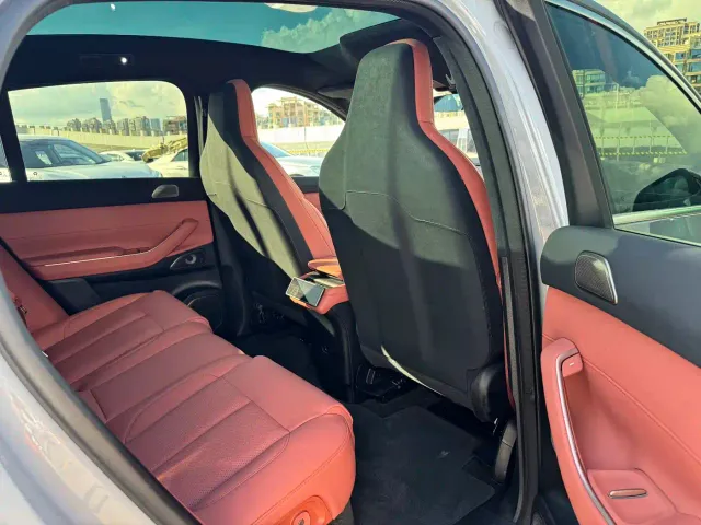Nio EC7 — Фото автомобиля 11