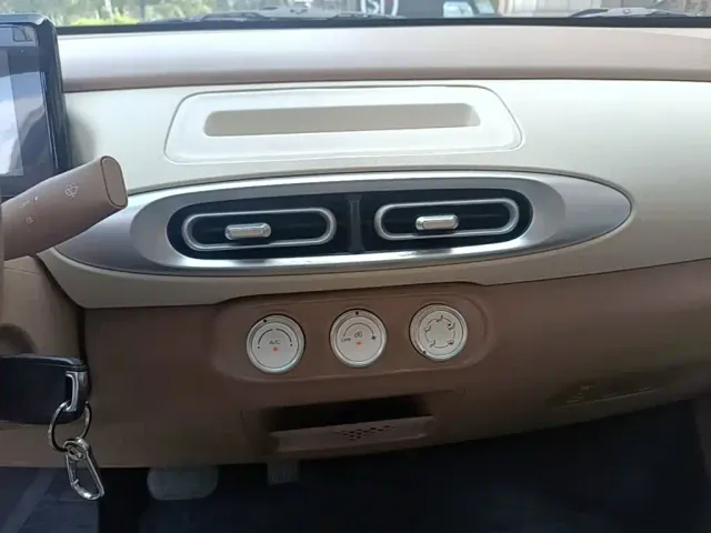 Wuling Hongguang Mini EV — Фото автомобиля 12