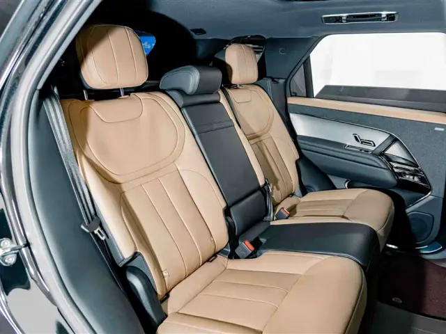 Land Rover Range Rover Sport — Фото автомобиля 23