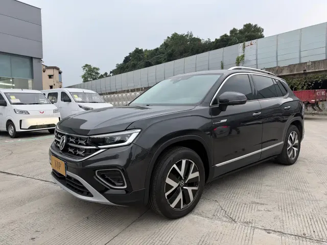 Фотография автомобиля — Volkswagen Tayron