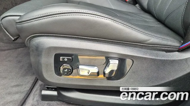 BMW XM — Фото автомобиля 17