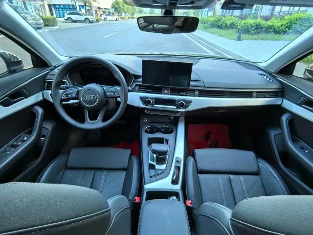 Audi A4L — Фото автомобиля 14