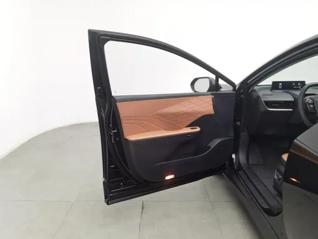 Toyota bZ3 — Фото автомобиля 8