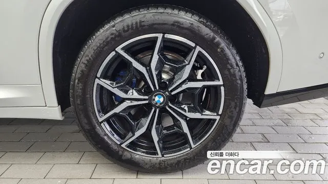 BMW X4 xDrive20i M Sport — Фото автомобиля 16