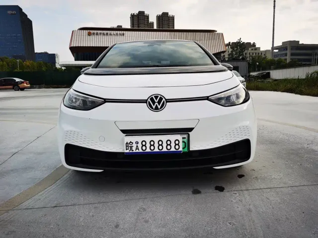 Volkswagen ID.3 — Фото автомобиля 2