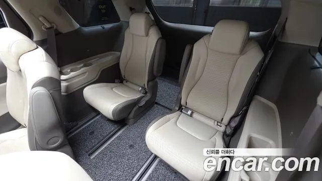 Kia Canival Carnival 4 поколение Бензин 9 мест Signature — Фото автомобиля 19