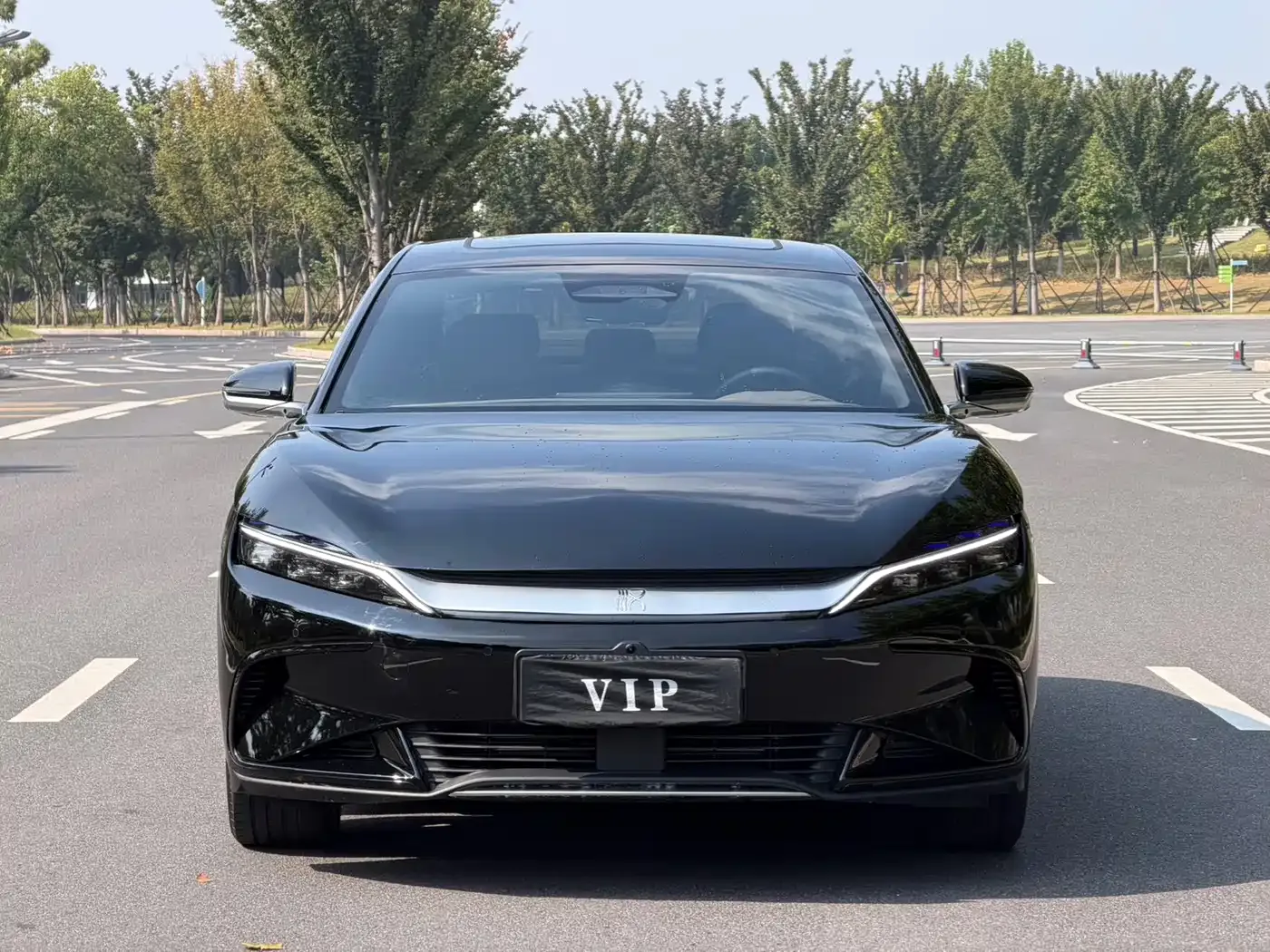 BYD Han 2026 EV Intelligent Driving Edition 635KM Navigation Edition — Фото автомобиля 2