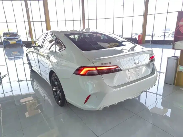 Honda Inspire — Фото автомобиля 4